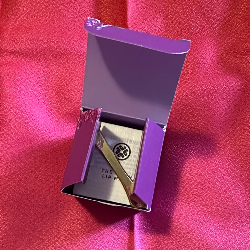Tatcha Kissu Lip Mask Wisteria - Purple Packaging - Picture 4 of 6